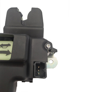 Serrure de hayon Hyundai Elantra 81230-3X010 en plastique noir, pièce de rechange pour mécanisme de verrouillage du coffre - Product Image 1