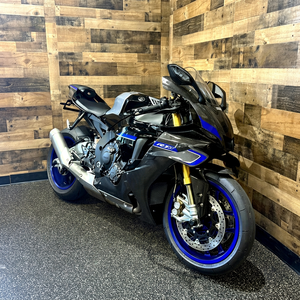 ข้อเสนอราคาดีที่สุด รถมอเตอร์ไซค์สปอร์ต YZF R1M สีดำน้ำเงิน คาร์บอนไฟเบอร์ รุ่นปี 2026 ใหม่เอี่ยม - Product Image 1