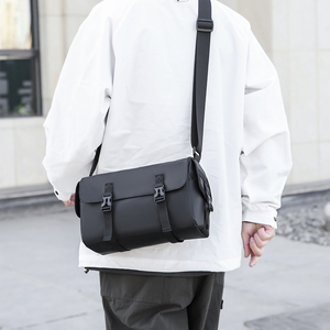 Borsa a Tracolla da Uomo alla Moda, Multifunzionale di Alta Qualità, Impermeabile con Tasche Multiple in Nylon - Product Image 2