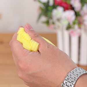 Supply of sponge cleaning cup <b>brushes</b> and <b>bottle</b> <b>brushes</b>, simple and durable household cup and glass cleaning <b>brushes</b>, - Product Image 4