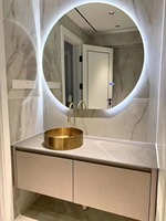 Miroir de courtoisie mural intelligent LED moderne anti-buée, commande tactile, double éclairage (avant et arrière), affichage de l'heure, design sans cadre, salon