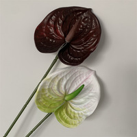 B-1426 Arrangements floraux artisanaux de haute qualité pour la Saint-Valentin et les mariages, Anthurium artificiel bordeaux à toucher réel, tête unique