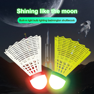 Volano da Badminton in Nylon con Luci Rosse e Verdi, Modello <span class=keywords><strong>Shuttle</strong></span> - Product Image 3