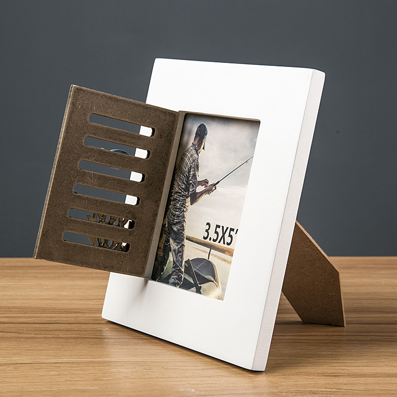 Marco de fotos de 5 pulgadas con puertas.