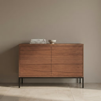 Commode moderne Japandi à 4 tiroirs, chêne clair, sans poignées, pieds en métal noir, meuble de rangement pour salon, prix d'usine, fournisseur