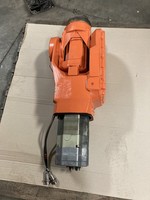 3HAC6668-3 3HAC66683 Pergelangan Tangan Robot 6400R 200kg untuk Kontrol Industri PLC Pemrograman PLC Baru
