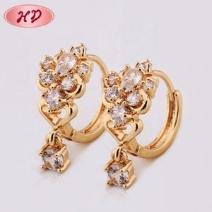 ต่างหูแบบห่วงลายดอกไม้สวยงาม ปี 2018 ทอง 18K สำหรับสาวๆ - Product Image 5