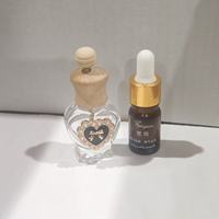 Botol Parfum Vintage Berbentuk Hati dengan Desain Bunga Berhiaskan Rhinestone untuk Dispenser Parfum