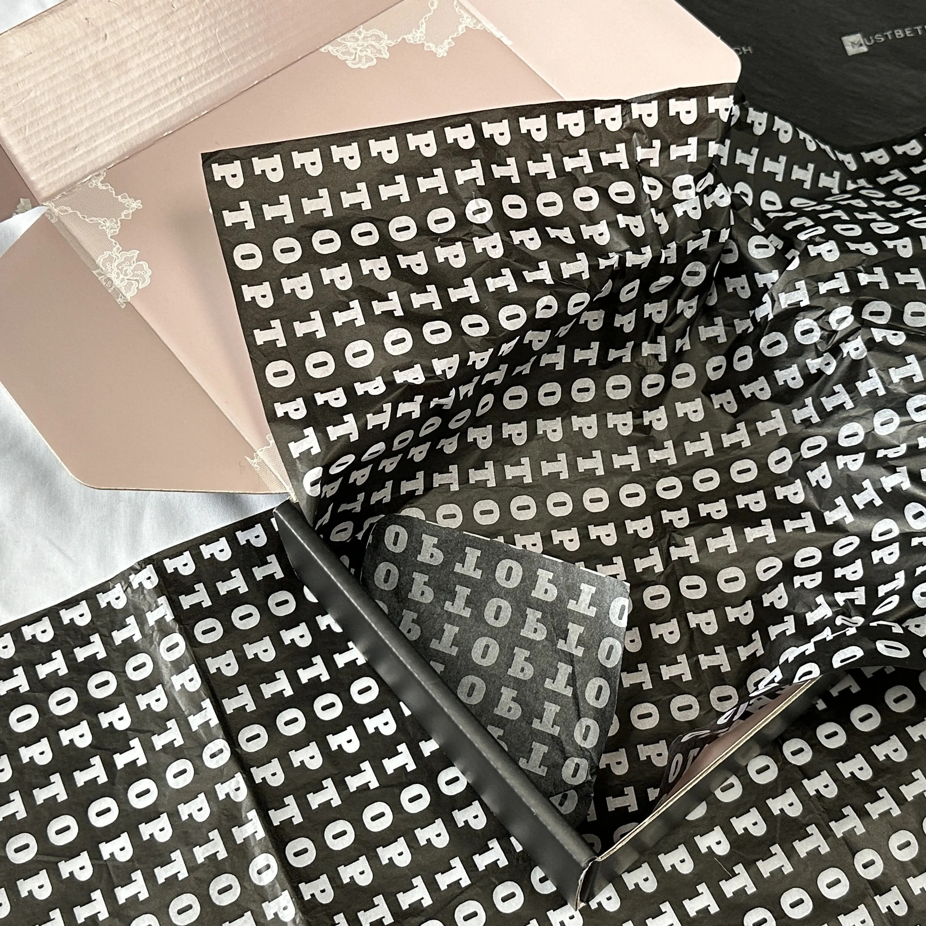 Kostenloses Design Markenpapier für Kleidung schwarzes Seidenpapier Logo silbernes Seidenpapier-Verpackungspapier Verpackungspapier