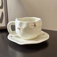 Tasses à café en céramique classiques faites à la main de 300 ml avec soucoupe irrégulière, ensemble de thé de l'après-midi, mug pour couple, cadeau