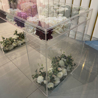 Location d'accessoires pour événements de mariage, mobilier de réception, table à gâteau transparente, table fantôme, table à fleurs en acrylique à vendre