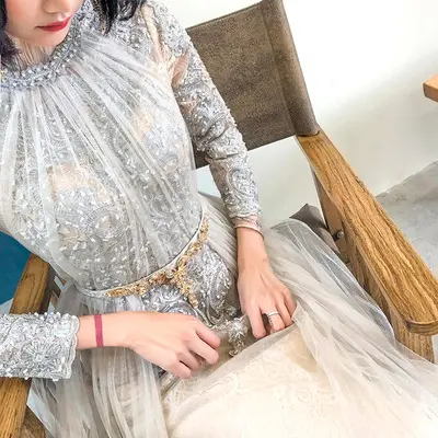 Vestidos de novia de manga larga para invierno, elegante vestido de noche de encaje con perlas, color champán y gris, 2022