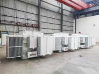 Professionnel US certifié 3 phases 13.8kv 24.94kv 34.5kv transformateur immergé dans l'huile transformateur monté sur tampon d'électricité