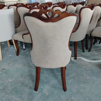 Chaise de salle à manger contemporaine en cuir coloré, fabriquée en Chine, avec pieds en bois, sans accoudoirs, meubles d'appoint pour la maison, pour villa