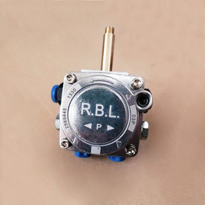 Bomba de Combustible Serie RBL 40 - Reemplazo para Bomba de Combustible Riello, Apta para Queroseno Ligero y Quemadores de Diésel - Product Image 1