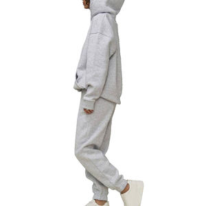 Ensemble de survêtement pour femmes à capuche d'hiver en gros, logo personnalisé, haute qualité, 100% coton respirant, ensembles de course - Product Image 5