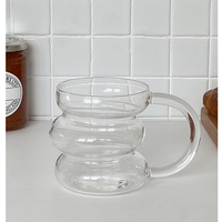 Tasse à café en verre transparent résistant à la chaleur tasse à boire ondulée irrégulière, tasse personnalisée pour le café glacé de jus de lait de petit déjeuner