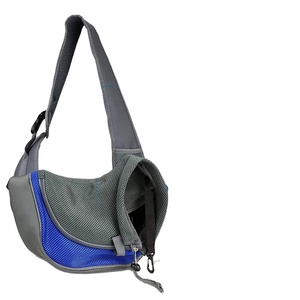 Mochila Transpirable de Malla para Mascotas (Perros y Gatos) con Correa de Hombro, Portátil para Viajes y Uso Exterior - Product Image 4