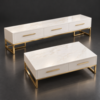 Ensemble meuble TV et table basse WYRAX Jewelry Store Lounge blanc avec dessus aspect marbre, console à trois tiroirs et bases ouvertes dorées