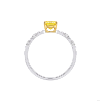Nouvelle bague de mariage de luxe en or blanc 18 carats avec diamant de laboratoire jaune fantaisie taille coussin de 0,6 carat et bande de diamants