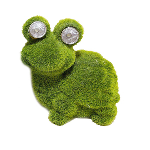 Petite statue d'animal de jardin hibou en résine avec lumière solaire - Product Image 3