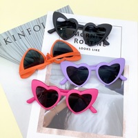 Nouveau style enfants silicone enfants lunettes de soleil polarisées coeur belles lunettes de soleil