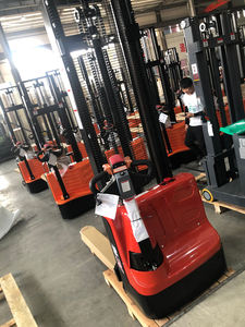 Apilador eléctrico compacto de 2 etapas CDD20J | Capacidad de 2000kg | Perfil bajo de 55mm | Industria minorista y de hostelería - Product Image 6