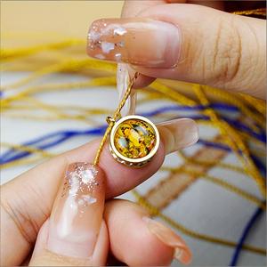 จี้เพชรสลักลายสวดมนต์เหลิงหยาน สแตนเลสแฟชั่น สีเหลืองเสริมทรัพย์ สีเขียวเสริมความรุ่งเรือง  ปรับแต่งลวดลายได้ - Product Image 6