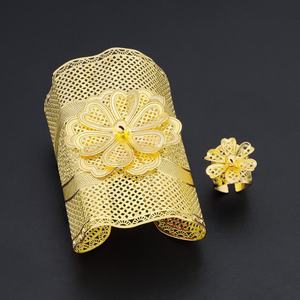 Nouvelle vente Jxx : Ensemble de bijoux indiens en laiton de haute qualité, plaqué or 24 carats, pour femmes, ensembles de bijoux de mariée - Product Image 2