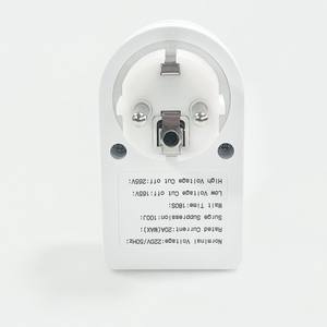 Protector de Voltaje con Enchufe Francés 220V 10A 16A, Enchufe con Protección Contra Sobretensiones y Autoprueba - Product Image 3