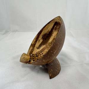 จานสบู่มะพร้าวทำมือ100% ทำจากกะลามะพร้าวธรรมชาติ100% สำหรับบ้านโรงแรมห้องน้ำของตกแต่งที่มาจากประเทศอินโดนีเซีย - Product Image 1