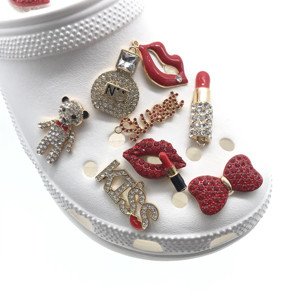 <span class=keywords><strong>Accessoires</strong></span> de chaussures de luxe personnalisés en gros avec strass brillants, nœuds papillon et breloques de luxe <span class=keywords><strong>pour</strong></span> chaussures - Product Image 2