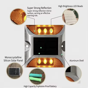 Vente chaude en fonte d'aluminium LED goujon de route lumière d'<span class=keywords><strong>avertissement</strong></span> de trafic surélevée réfléchissante solaire conception carrée transfrontalière <span class=keywords><strong>avertissement</strong></span> optimal - Product Image 4