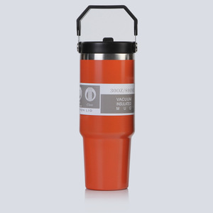 <span class=keywords><strong>Mug</strong></span> de voyage <span class=keywords><strong>isotherme</strong></span> grand format 890 ml (30 oz) avec couvercle à boucle de transport intégrée et bec verseur, récipient thermique sous vide pour boissons chaudes et froides - Product Image 3