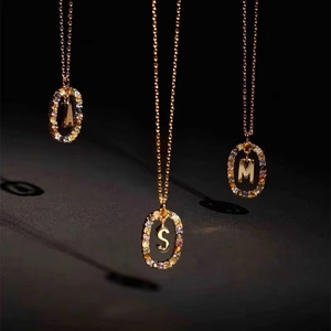 Collana <span class=keywords><strong>con</strong></span> Ciondolo Iniziale Personalizzato dalla A alla Z in Oro 18K PVD, Charm <span class=keywords><strong>con</strong></span> Lettere e Zirconi Antiossidanti per Donne - Product Image 4