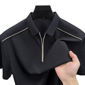 Chemise décontractée à manches courtes en tricot uni pour homme, avec poche, logo personnalisé, noir et beige, 240 GSM, 100 % coton, anti-plis - Product Image 3