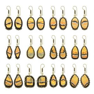 Pendientes con Dije de Gema de Jaspe Abeja, Chapados en Oro de 18K sobre Plata, Diseño Casual/Deportivo para Mujer, Colección de Joyería Fina para Fiesta - Product Image 1