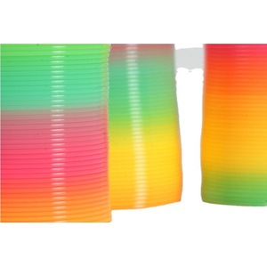 Anneau à ressort en plastique arc-en-ciel 5,5x6,5 cm, jouet de forme géométrique, pour les 7-14 ans, unisexe, nouveauté créative, vente en gros pour vendeurs de rue - Product Image 1