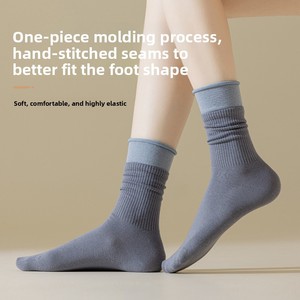 Chaussettes mi-mollet bouclées à double bordure, en coton peigné sans couture, respirantes, antibactériennes et déodorantes pour femmes - Product Image 4