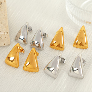 ต่างหูทรงสามเหลี่ยมเรขาคณิต ไทเทเนียมสตีล สีทอง สีเงิน เครื่องประดับแฟชั่นสำหรับทุกวัน - Product Image 1