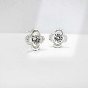 Pendientes colgantes únicos de plata 925 con corazón, trébol y circonita, chapados en oro, para mujer, venta al por mayor, moda, fiesta - Product Image 5