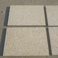 Carreaux de pierre en granit jaune rouillé chinois G350 au design moderne 60x60