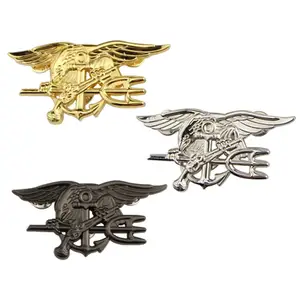 Naval aviator's wings metal brooch