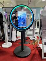 Borne photo miroir magique ronde populaire de 21,5 pouces avec écran tactile et impression instantanée, support métallique et flight case pour événements festifs