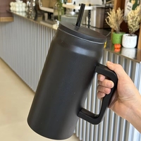 50OZ Büyük Pipetli Bardak 304 Paslanmaz Çelik Vakumlu Büyük Kapasiteli Taşınabilir Saplı