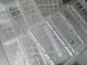 Linea di colata di stampaggio <span class=keywords><strong>per</strong></span> il deposito di <span class=keywords><strong>cioccolato</strong></span> che versa la macchina <span class=keywords><strong>per</strong></span> lo stampaggio del <span class=keywords><strong>cioccolato</strong></span> <span class=keywords><strong>per</strong></span> la fabbrica di <span class=keywords><strong>cioccolato</strong></span> - Product Image 4