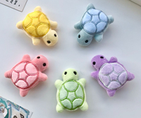 Anoeo Porte-clés mignon en forme de tortue, jouets en peluche, tortues de dessin animé, poupées douces, animaux écologiques, petit pendentif, ornements de sac, décoration