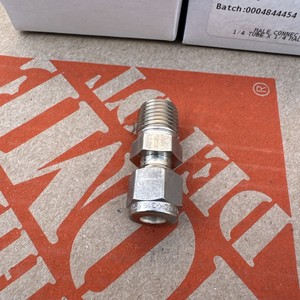 Conector de Tubo Swagelok de 1/4'' con Rosca Macho, Acero Inoxidable SS-400-1-4, Nuevo - Product Image 4