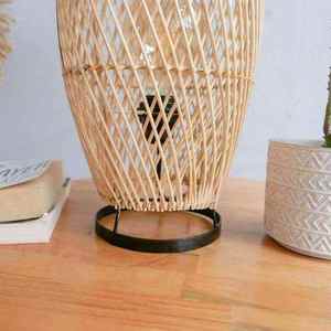 Lampe de table en osier ajouré créative, lanterne en bambou naturel, lumière de nuit pour hôtel, restaurant, chevet, décoration - Product Image 4