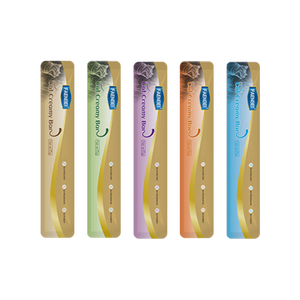 JOYSING Friandises pour chats crémeuses sans gluten au poulet et au saumon riches en protéines, à lécher, pour toutes les générations, 15g - Product Image 4